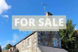 Former Farm House With Outbuildings Former Farm House With Outbuildings