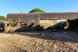 Former Farm House With Outbuildings Former Farm House With Outbuildings