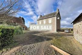 Former Farm Complex with Huge Potential