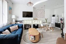 Coastal Town House in Good Order