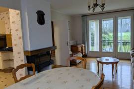 Detached Country House with Garden by the Coast