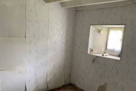 Country House to Renovate, Ideal Location
