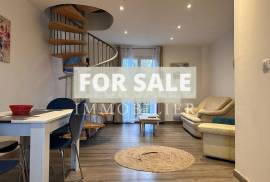 Duplex Apartment by the Golf Course Duplex Apartment by the Golf Course