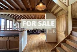 Charming Duplex Apartment by Golf Course Charming Duplex Apartment by Golf Course