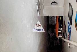 Duplex Apartment in Heart of Town