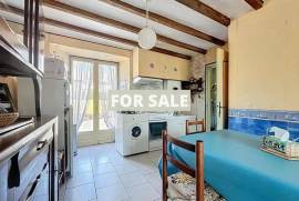 Lovely Stone Build Cottage Not Far far the Coast