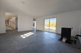 Detached Villa with Pool and Open Views Detached Villa with Pool and Open Views