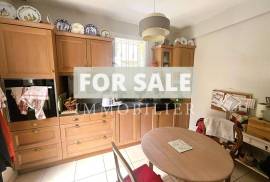 Detached Bagnolaise Villa with Lovely Garden