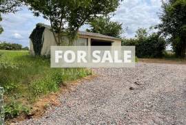 Detached Country House with Over Two Hectares of Land