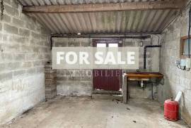 Detached Country House with Over Two Hectares of Land