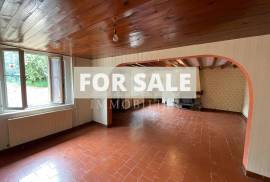 Detached Country House with Over Two Hectares of Land