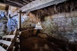 Fairytale Barn to Renovate in Beautiful Location Fairytale Barn to Renovate in Beautiful Location