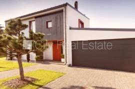 Detached house for rent in Riga district, 220.00m2