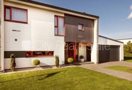 Detached house for rent in Riga district, 220.00m2