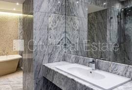 Apartment for sale in Riga, 105.70m2