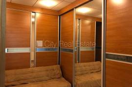 Detached house for rent in Jurmala, 340.00m2