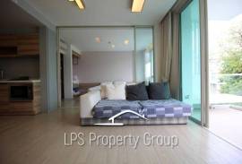 Wan Vayla : 1 Bedroom Pool View Condo