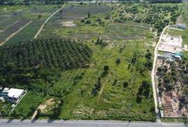 14 Rai of Land For Sale - 15 minutes from Town