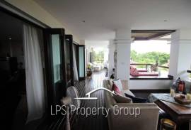 Large 3 Bed Condo For Sale with Stunning Sea and City Views