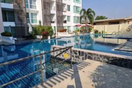 Ground floor Studio Unit with Direct Pool Access