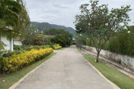 1 Rai of Land for Sale in Exclusive Estate