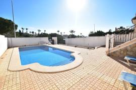 FABULOUS 3 BEDROOM VILLA WITH VIEWS AND PROVATE SWIMMING POOL