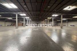 NO AGENTS | LOGISTICS WAREHOUSE | 2 LOADING DOCK