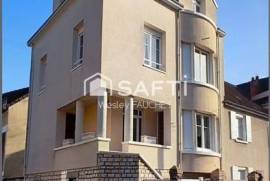 Maison de ville à Châteauroux (36000) – 161 m² –
