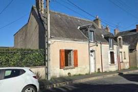 Un petit coin de paradis, la maison en ville, la rivière en fond du jardin ,