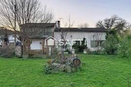 Maison de caractère avec un grand terrain