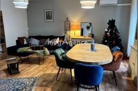 SITUEE EN PLEIN COEUR DU VIGNOBLE BORDELAIS , MAISON DE 104 M2 HABITABLE