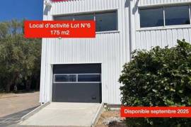Local d'activité Douvres la Délivrande 175 m2 + 3 places de parking