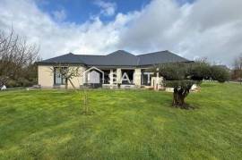 A MELRAND, MAISON DE PLAIN PIED DE 130 M2 SUR TERRAIN DE 1067 M2
