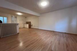 Immeuble d’environ 110 m2