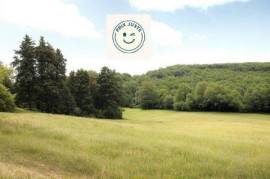 Ambiance nature avec ce terrain hors lotissement