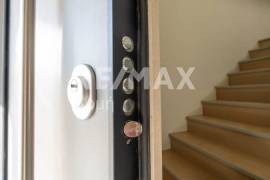 Maisonette 80 sq.m for sale