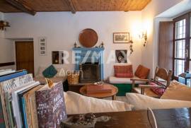 House 200 sq.m for sale