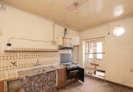 House with Great Potential in Canhas House with Great Potential in Canhas