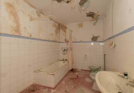 House with Great Potential in Canhas House with Great Potential in Canhas