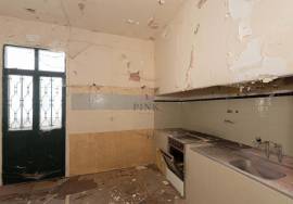 House with Great Potential in Canhas House with Great Potential in Canhas