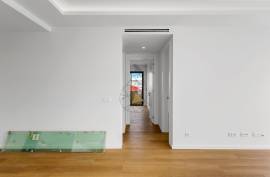 2 Bedroom Duplex Apartment with 2 parking spaces in Alvor