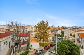 2 Bedroom Duplex Apartment with 2 parking spaces in Alvor