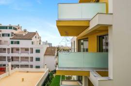 2 Bedroom Duplex Apartment with 2 parking spaces in Alvor