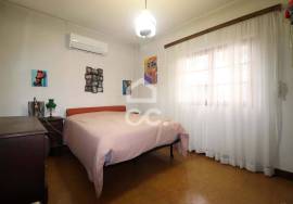 House T4 in Anobra