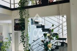 Excellent 4 Bedroom Villa of Modern Architecture Ideal for Living or Investing