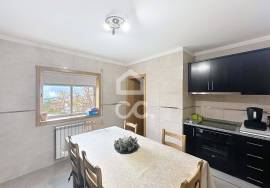 Semi-New 3 Bedroom Apartment in Santa Cruz – Comfort and Modernity