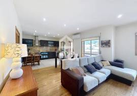 Modern 3 Bedroom Apartment with Open Space, 3 Balconies and Suite