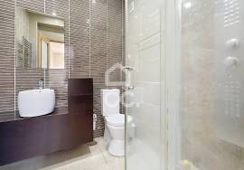 Modern 3 Bedroom Apartment with Open Space, 3 Balconies and Suite