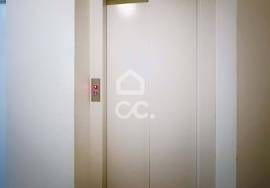 Modern 3 Bedroom Apartment with Open Space, 3 Balconies and Suite