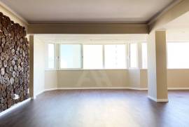 Apartamento T4 em Cascais com vista Mar e Serra